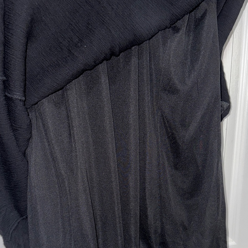 Japna Black Long Sleeve Dress with Embroidery - Picture 2 of 7
